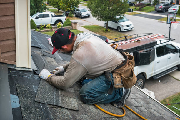 Professional Emergency Roof Repair technician working in East Brunswick, NJ